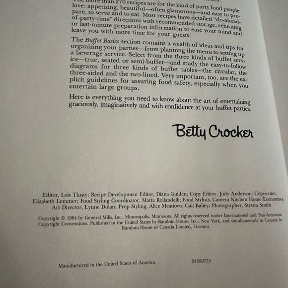 Vintage Betty Crocker's Buffets Cookbook 1984 - Picture 9 of 12